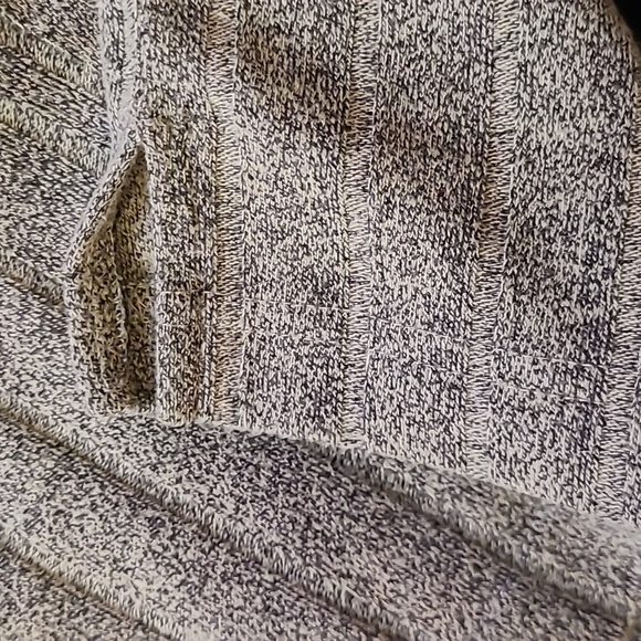 WAS $39 OUTDOOR OUTFITTERS Sweater - Picture 6 of 10